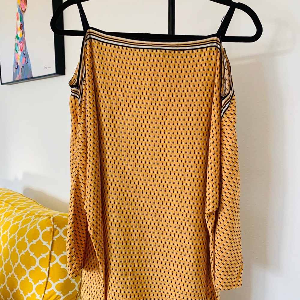 Black pants and yellow top set 🐝🍯